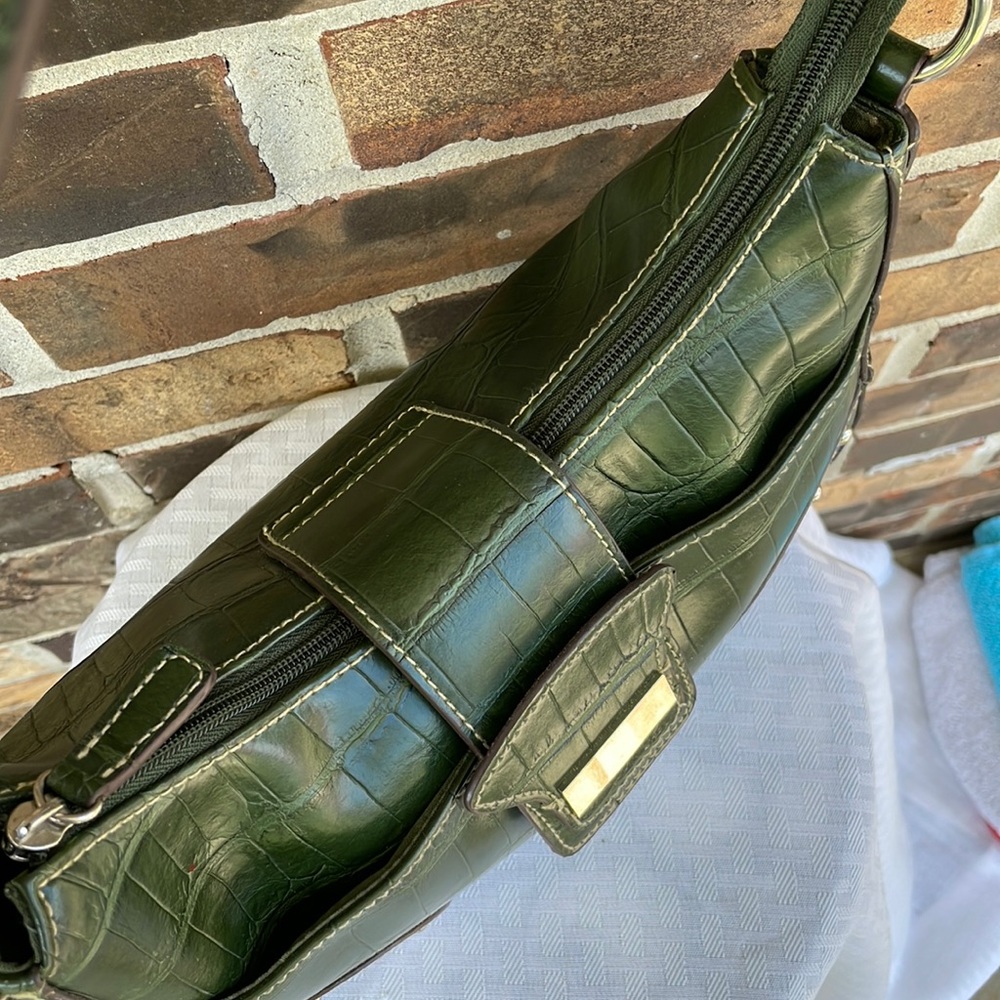 Green Purse - Picture 4 of 7